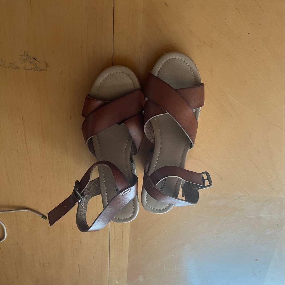 Little heels size 6